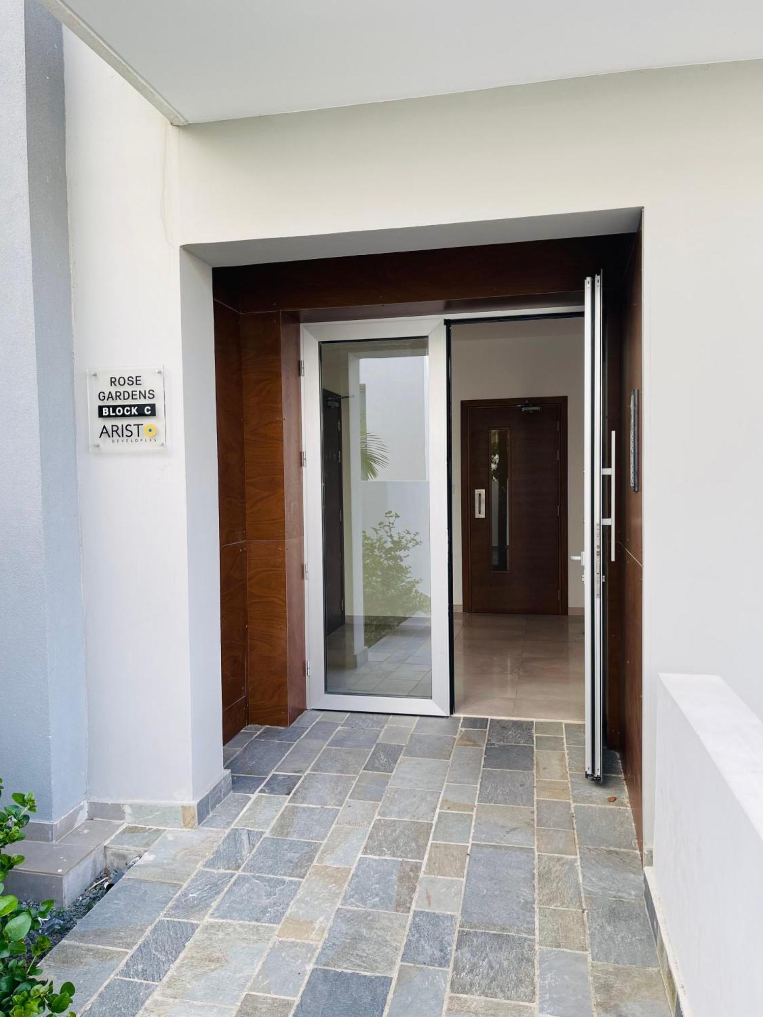 City Center Cozy Apt Paphos ภายนอก รูปภาพ